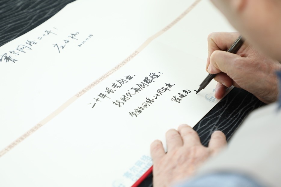 �������Ź���